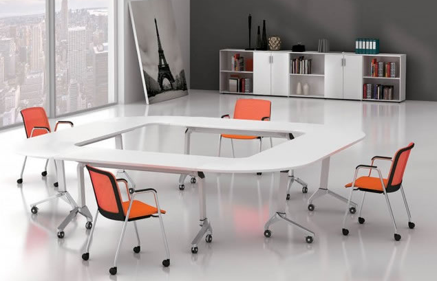 南京凡顺办公室家具厂为您提供一系列专业的会议桌的采购技巧
